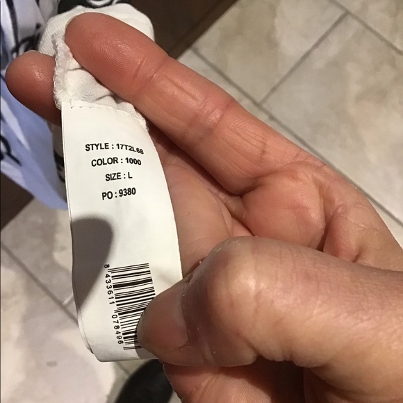 Long t shirt - Picture 3 of 3